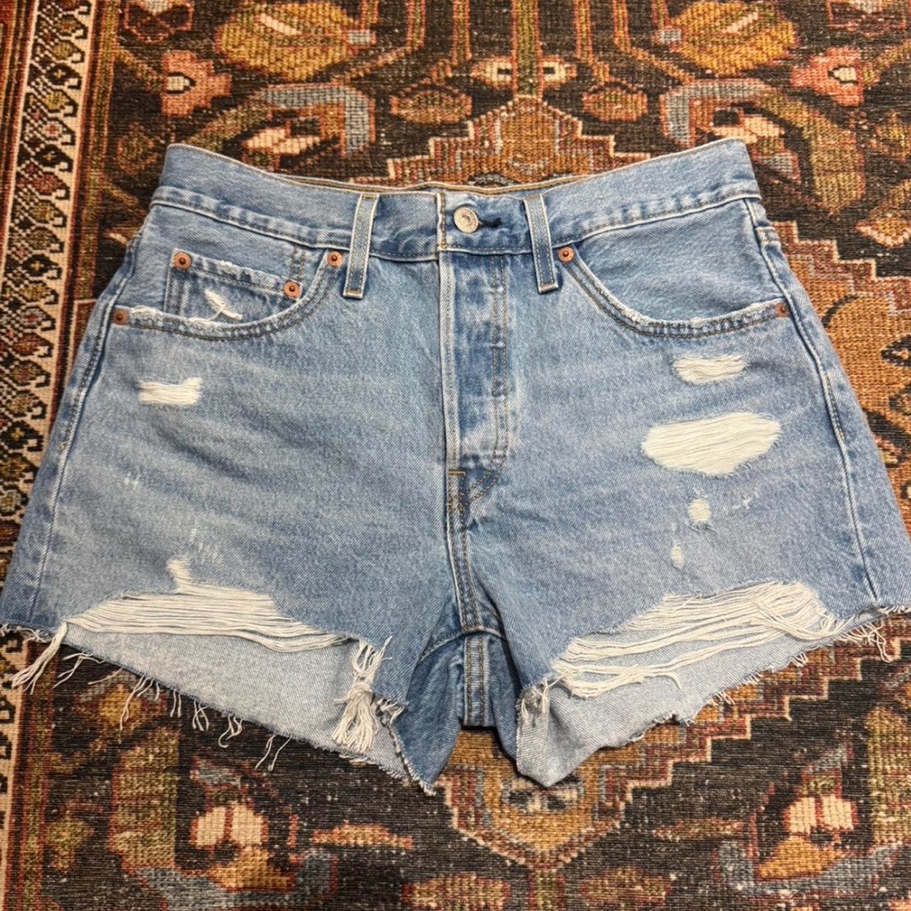 Levi’s 501 cutoff Jean shorts